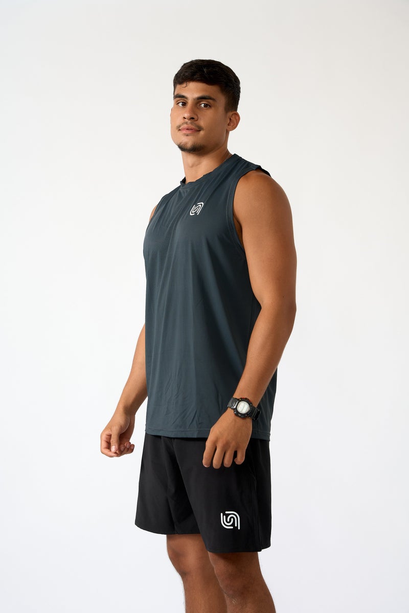 Beyond Men's Grey Sleeveless Top - Image 2